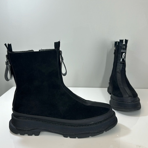 Torgeis Moira Micro Suede Zippered Platform Combat Boots Size 8 - Picture 2 of 16